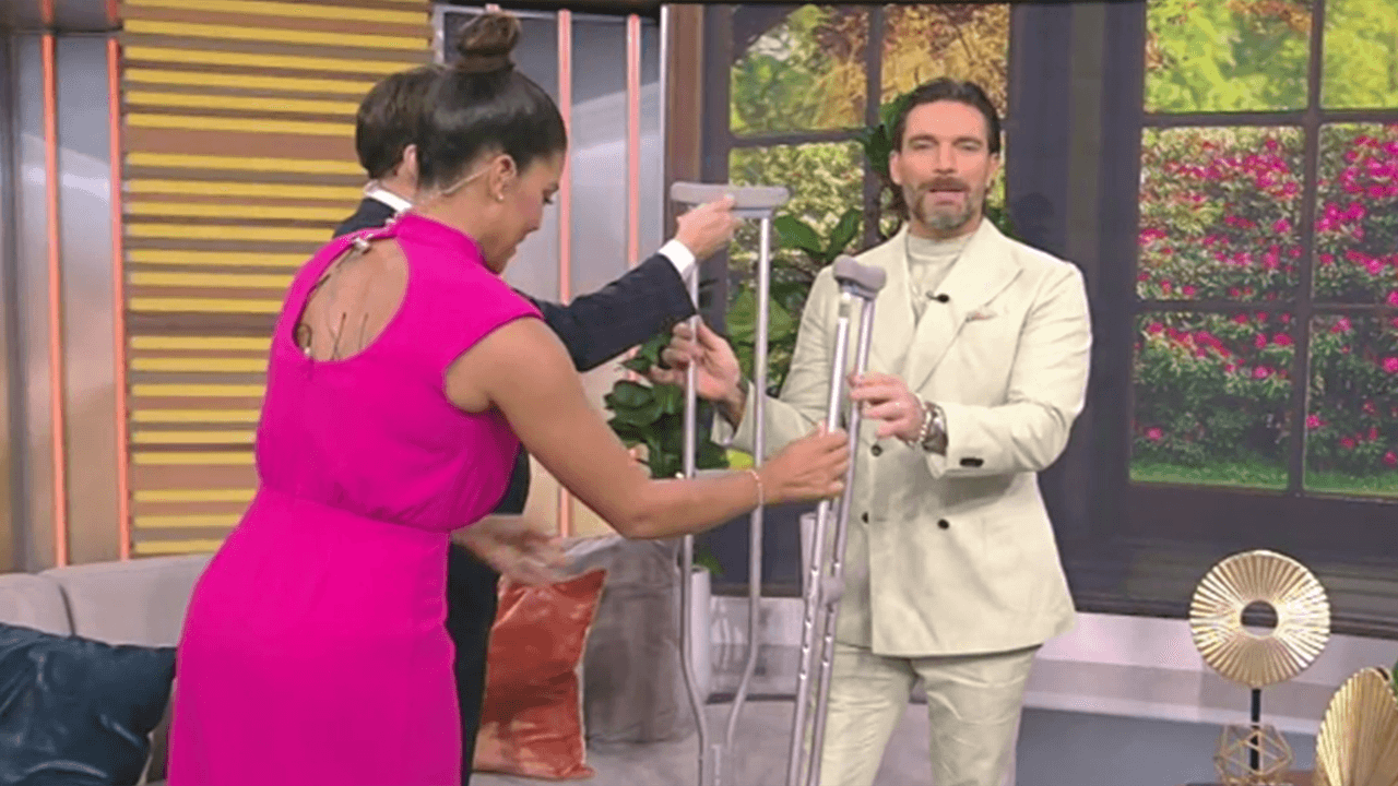 "Vine en muletas": así le dimos la bienvenida a Julián Gil a Despierta América