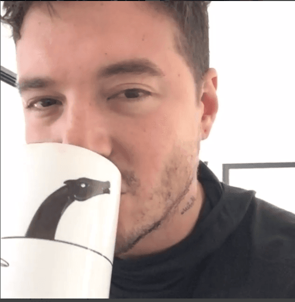 Por la producción de café que hay en su país, y que además tiene la mejor calidad en el mundo.