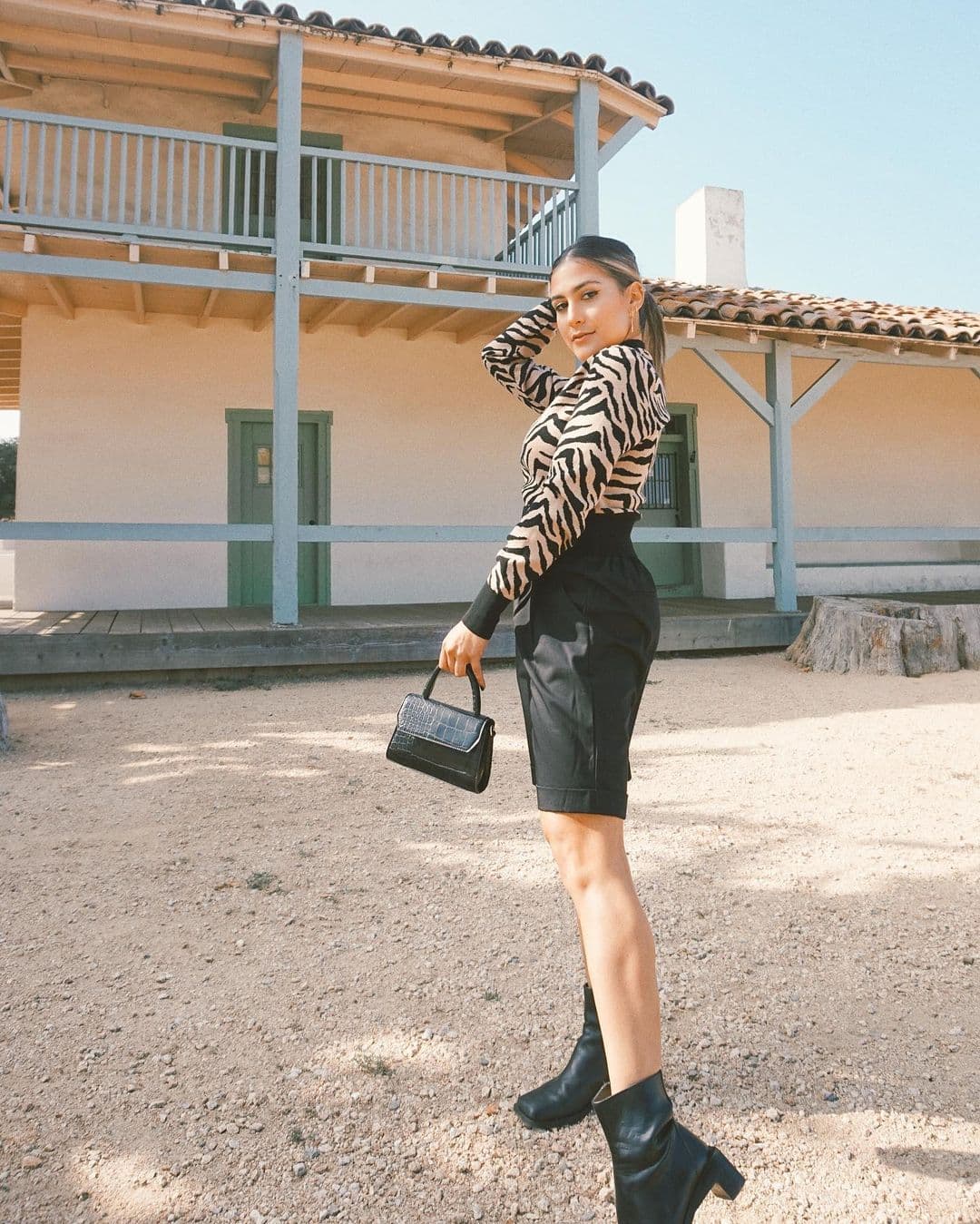 La que se ha vuelto cada vez más una autoridad en materia de moda es nuestra Jessi Rodríguez.