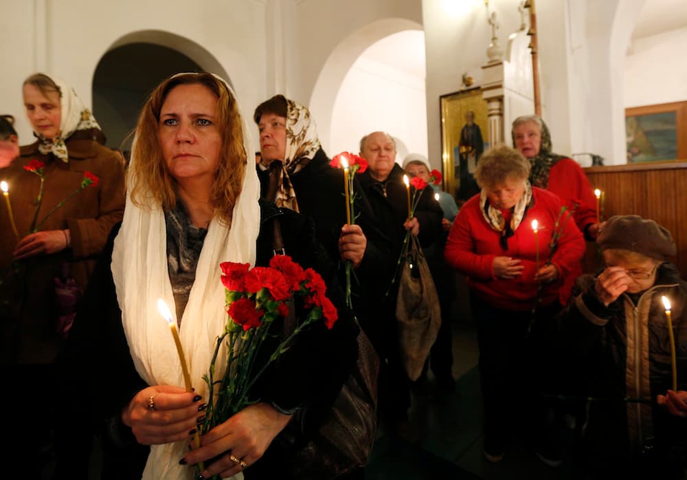 Cerca de 300 personas recordaron a las víctimas en una iglesia de Kiev, Ucrania