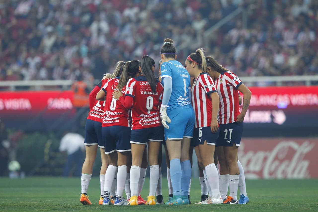 Chivas y Rayadas protagonizaron el juego de ida del Campeón de Campeones en el estadio del Rebaño, que se coronó en la Liga MX Femenil hace algunos días.