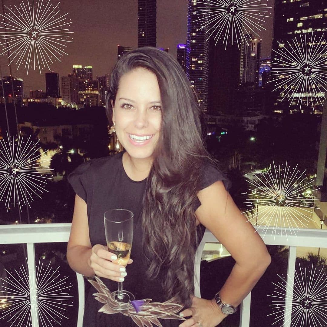 Yisus señaló en el especial de Despierta América '¿A quién amamos?' que Juliana es lo que el siempre buscó en su vida: una buena mujer que lo acompañe en su vida hasta hacerse "arrugaditos juntos".