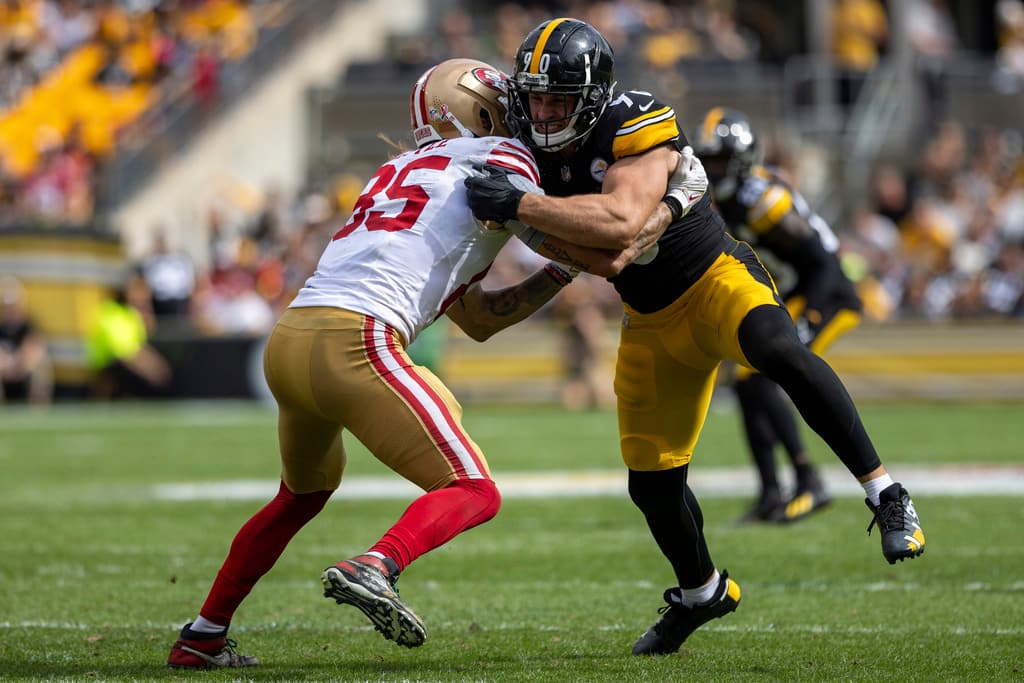 "No podemos presionar el botón del pánico todavía, es la Semana 1", dijo Peterson. "Sabemos las cosas que tenemos que limpiar en el lado defensivo del balón y ojalá seamos mejores en la próxima salida".
<br>