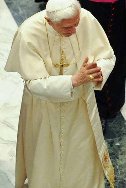 Los obispos de todo el mundo se preparan para debatir los grandes cambios y "desafíos" de la sociedad contemporánea en el Sínodo de Obispos convocado para octubre del 2012 por el papa Benedicto XVI, según un documento divulgado el viernes por el Vaticano.