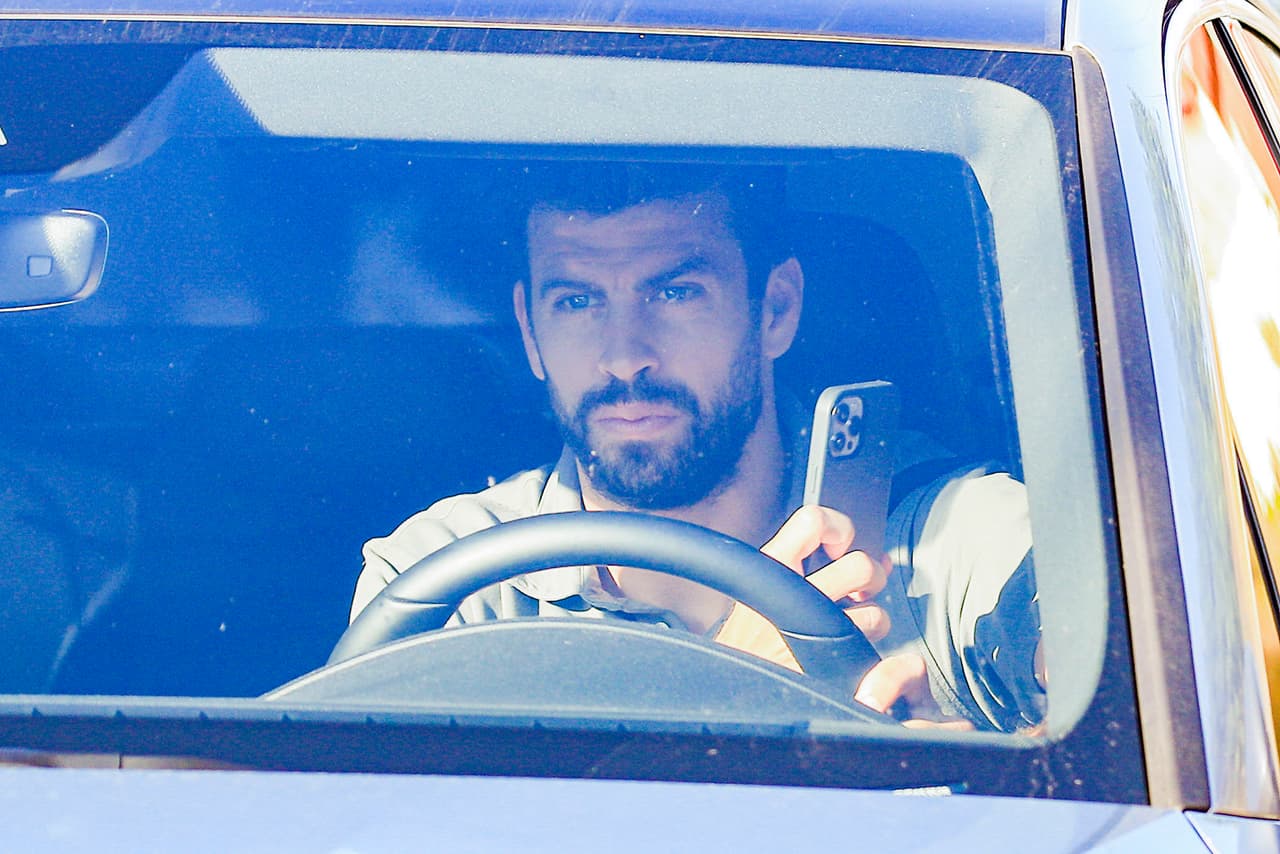 La semana pasada trascendió que supuestamente el futbolista ha estado al pendiente de la salud de quien fuera su 'exsuegro'. Gerard Piqué y Shakira no se casaron en 12 años que estuvieron juntos y con dos hijos de por medio. 
<br>