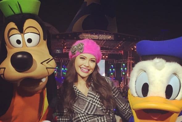 Trabajando o en casa con familia y amigos, los famosos de Univision se la pasaron de lo mejor despidiendo el 2014. ¡A celebrar, como debe ser!