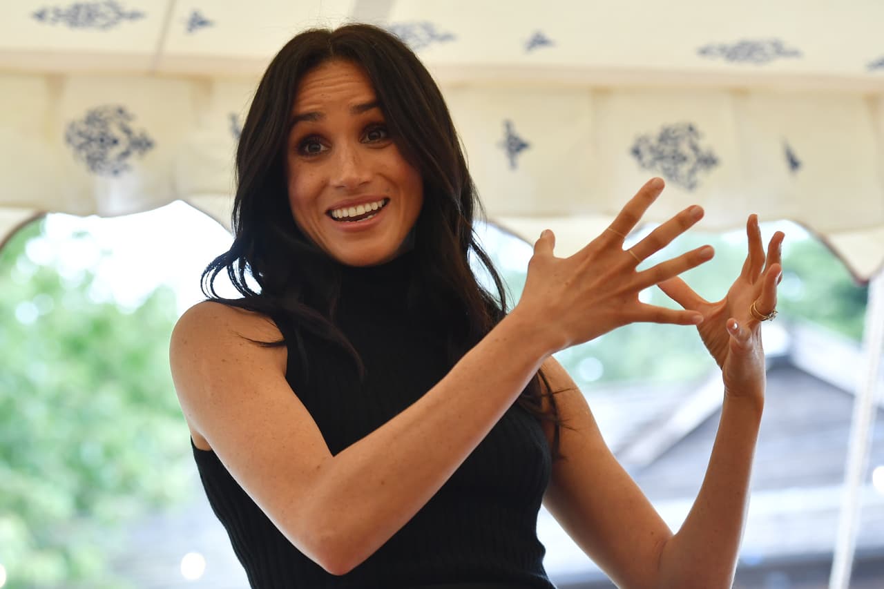 Así lució Meghan Markle en su primer evento como anfitriona en el palacio de Kensington.