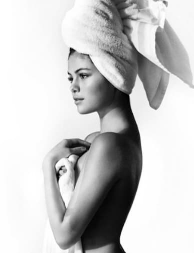 “En un día bueno, diría que un buen 9. Y luego en mi día a día, me siento como un 6. ¡Dios eso suena mal! Siento que tengo un 6 o un 7″, dijo la joven de 22 años.