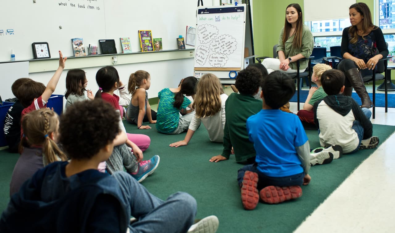 Cómo los programas de lenguaje dual desnudan (e intentan resolver) las desigualdades sociales