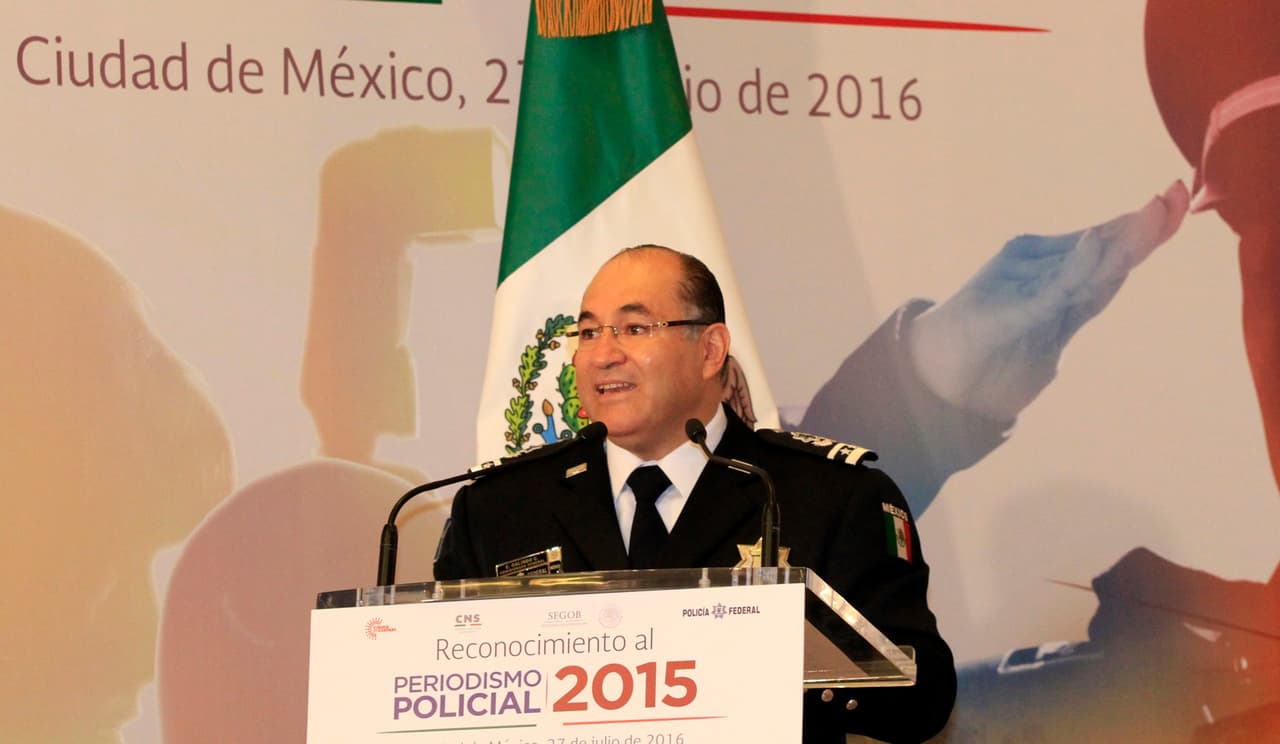 Peña Nieto destituye a Comisionado Nacional de Seguridad en México