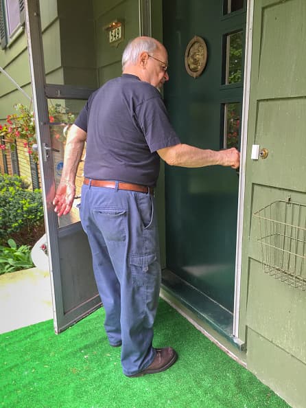 <b>Lleva siempre a tu alcance las llaves de tu casa</b>, para que no tengas que pararte a buscarlas, provocando una situación en la que quedas vulnerable.