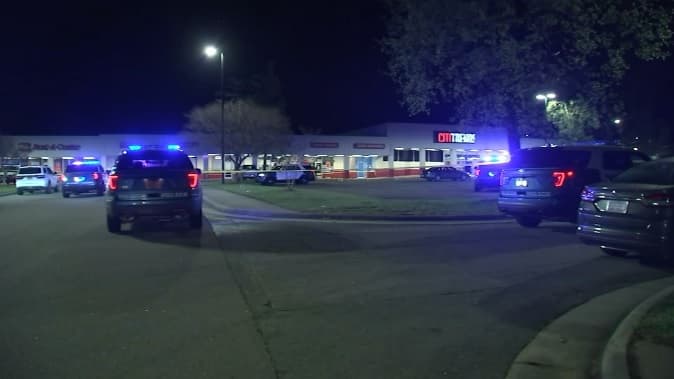Tres hombres heridos deja el tiroteo en el estacionamiento de Food Lion, en Raleigh
