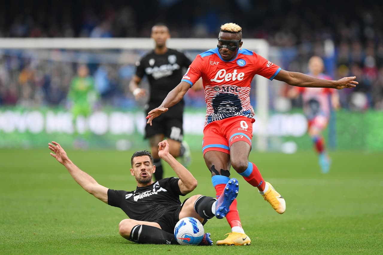 Napoli le remontó 2-1 al Udinese con un doblete de Victor Osimhen en la Jornada 30.