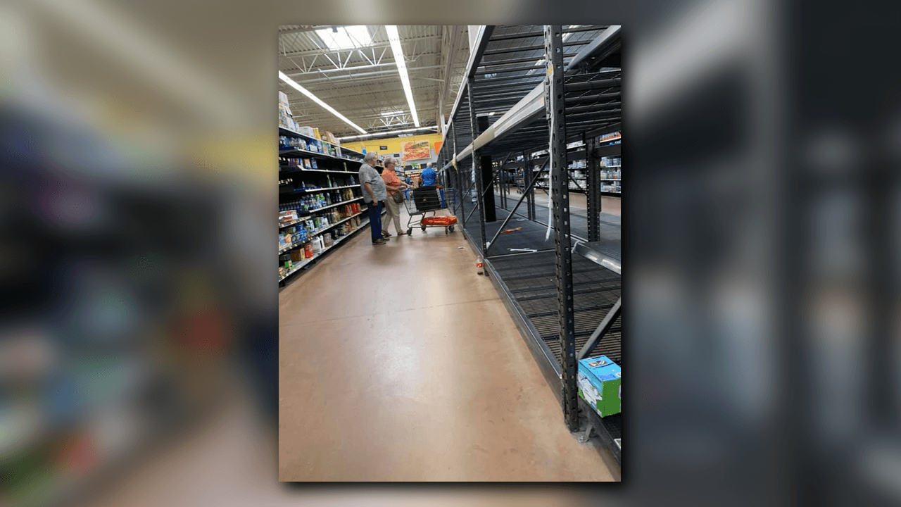 El impacto que ha generado la propagación del coronavirus en el estado, compradores abarrotaron los supermercados en varios condados del estado. Anaqueles de algunos productos lucen vacios en