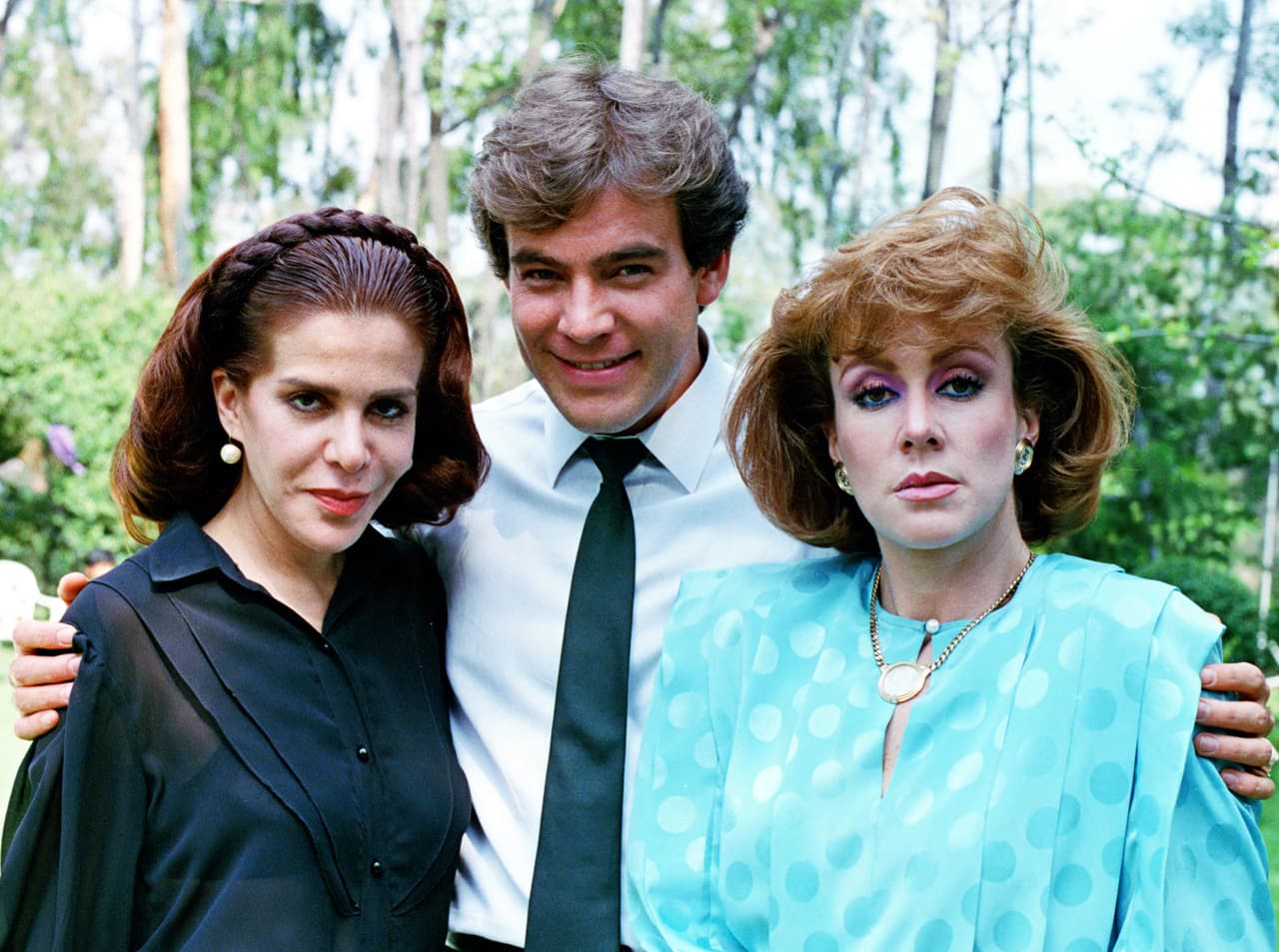 El 10 de diciembre, el show 'De primera mano' transmitió una entrevista donde Laura Zapata, quien fue su compañera en 'Rosa salvaje', confirmó que su amiga y colega pasaba por un mal momento. 
<br>