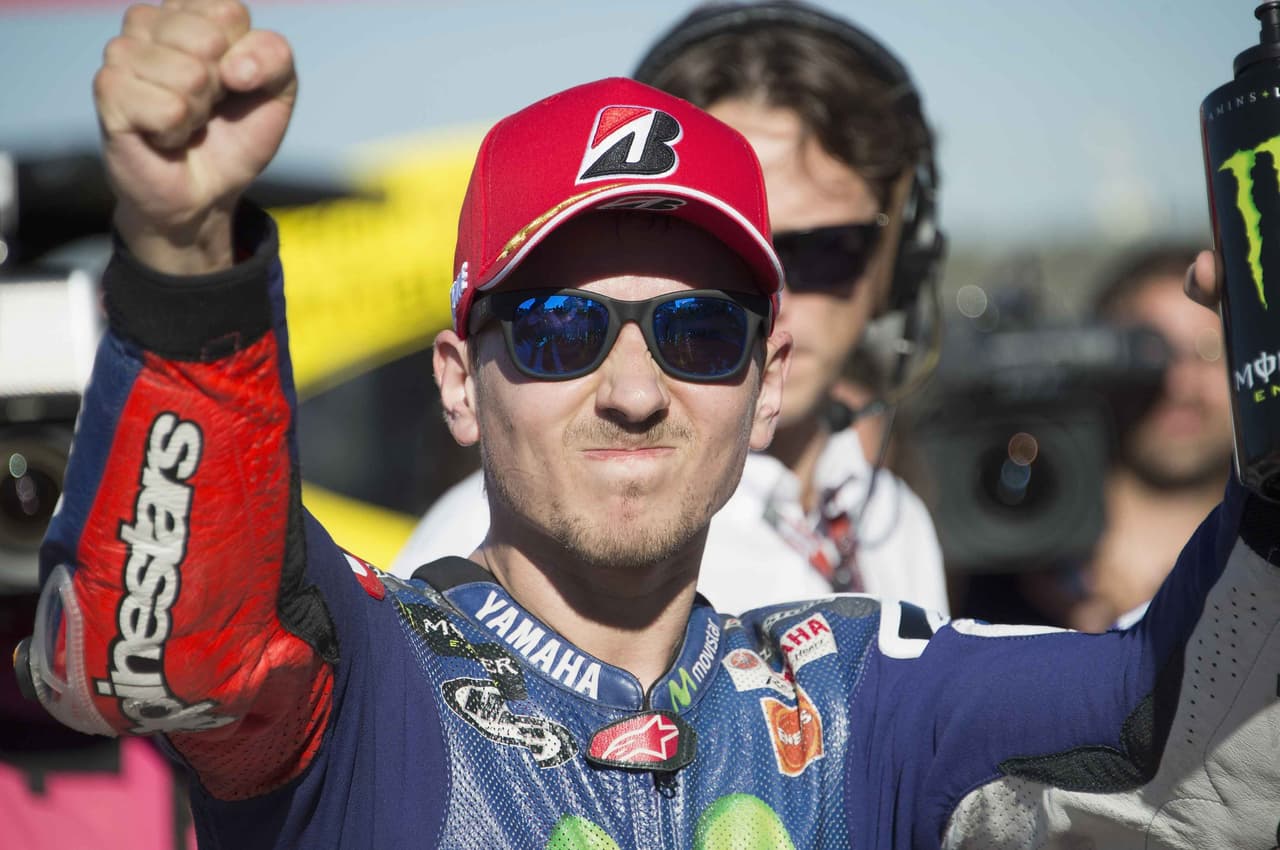 Jorge Lorenzo se impone en el circuito de Cheste y es tricampeón de MotoGP