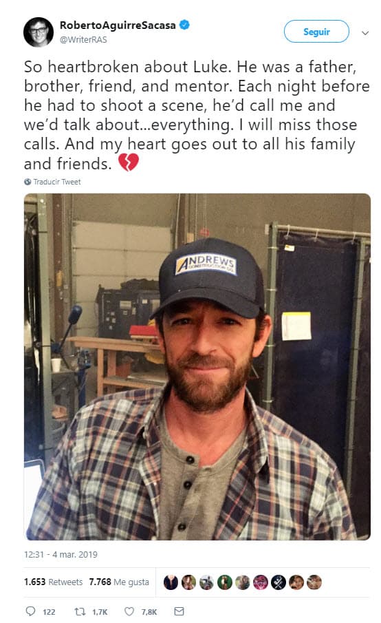 Roberto Aguirre Sacasa, quien es uno de los escritores de 'Riverdale', se mostró muy conmovido: "Desconsolado. Fue padre, hermano, amigo y mentor. Cada noche, antes de que tuviera que filmar una escena, me llamaba y hablábamos de todo. Voy a extrañar esas llamadas. Mi corazón está con toda su familia y amigos".