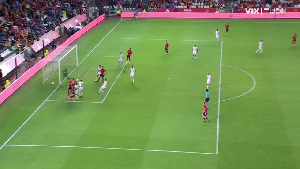 ¡Gol de vestidor! Laporte pone en ventaja a España