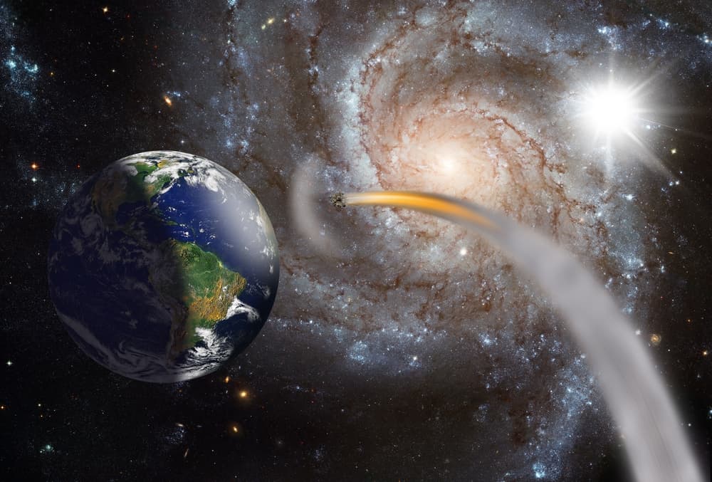 Ante estos dichos, la NASA ha tenido que salir a desmentirlos y a asegurar que "no conoce ningún asteroide o cometa que actualmente esté en curso de colisionar contra la Tierra […] hasta donde podemos decir, no es probable que un gran objeto golpee la Tierra en los próximos cien años".
<br>