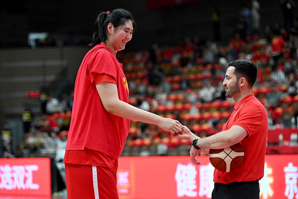 Gigantes en la duela: Olivier Rioux y Zhang Ziyu, los adolescentes más altos del baloncesto