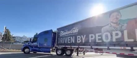 La conductora ha recorrido las carreteras en 48 estados a lo largo de una carrera de 10 años tras el volante.