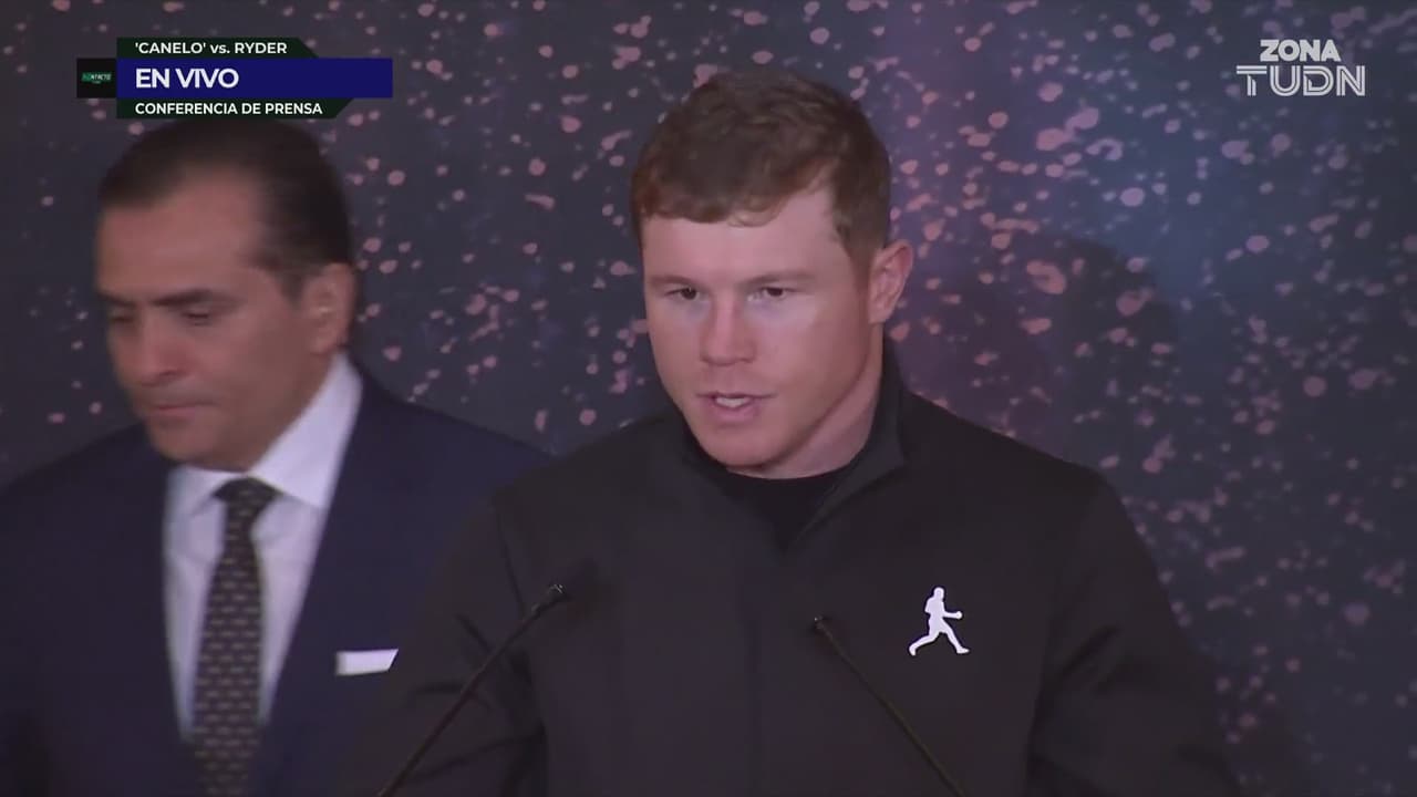 Los lujosos tenis de Canelo Álvarez que son de edición limitada
