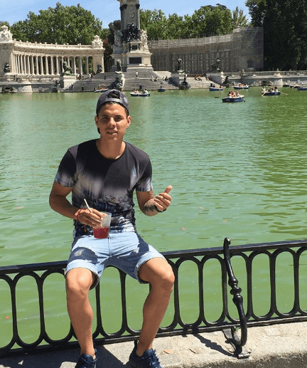 De acuerdo con información del portal Publimetro, Rebollo formó parte de las fuerzas básicas de Pumas para después participar en partidos de la Copa MX en 2014.