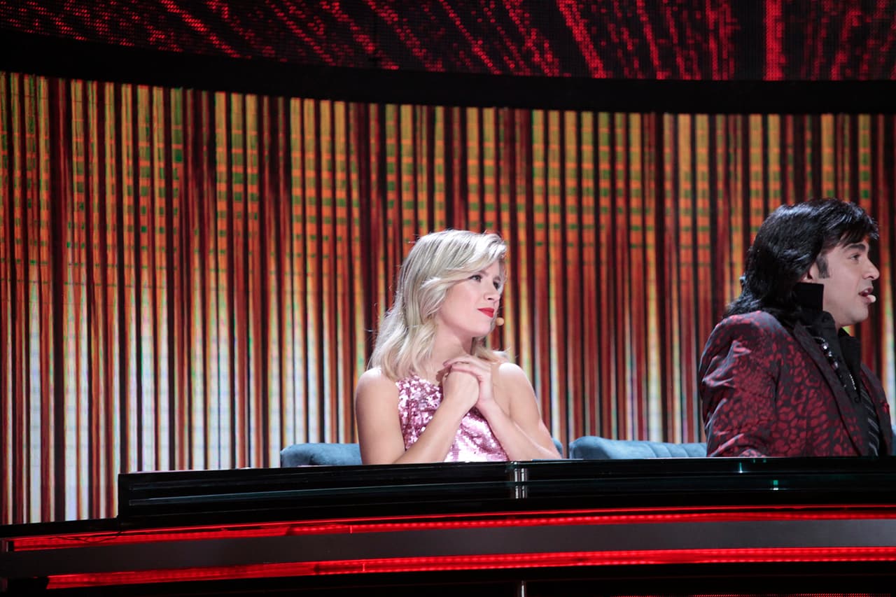 La jueza invitada, la bailarina argentina Laurita Fernández, se conmovió hasta las lágrimas al ver la participaci´ón de Mariana y Rubén.