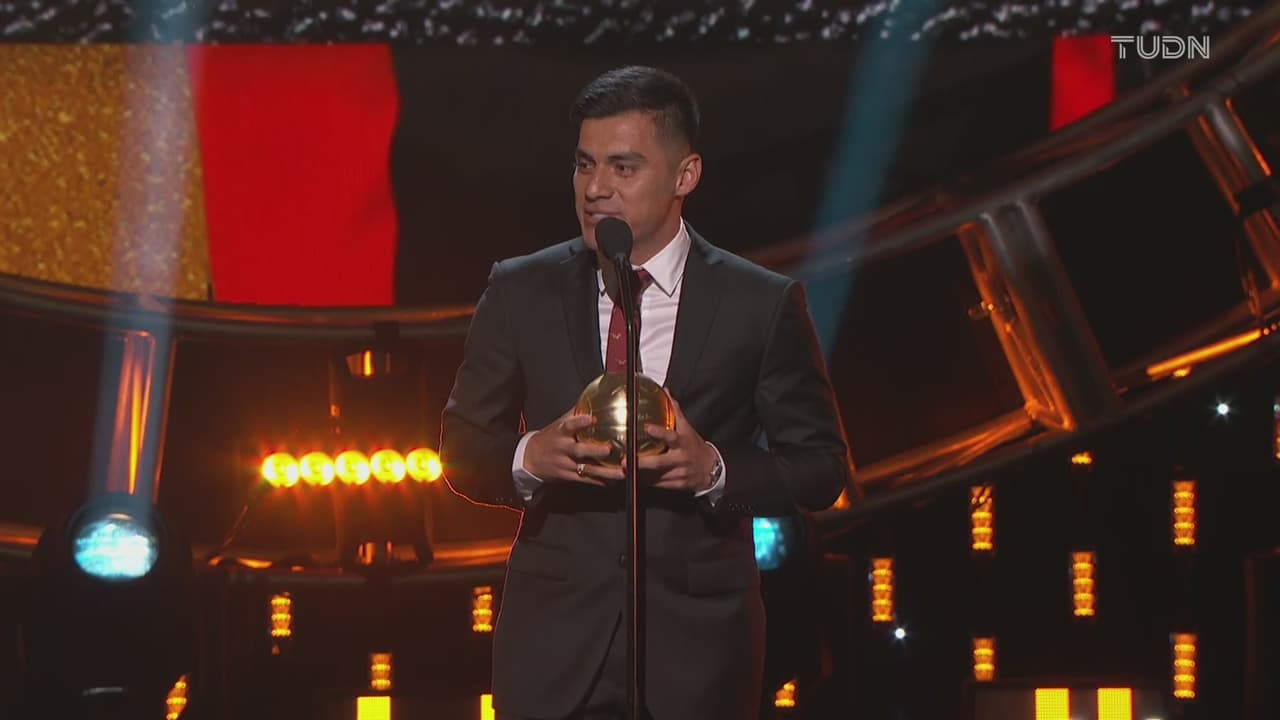 Balón de Oro a Medio Defensivo del Año | Aldo Rocha