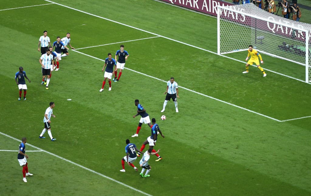 Parecí que el '10' de Argentina entraba en sintonía cuando un remate suyo golpeó en Gabriel Mercado para el 2-1 que los puso arriba contra Francia.