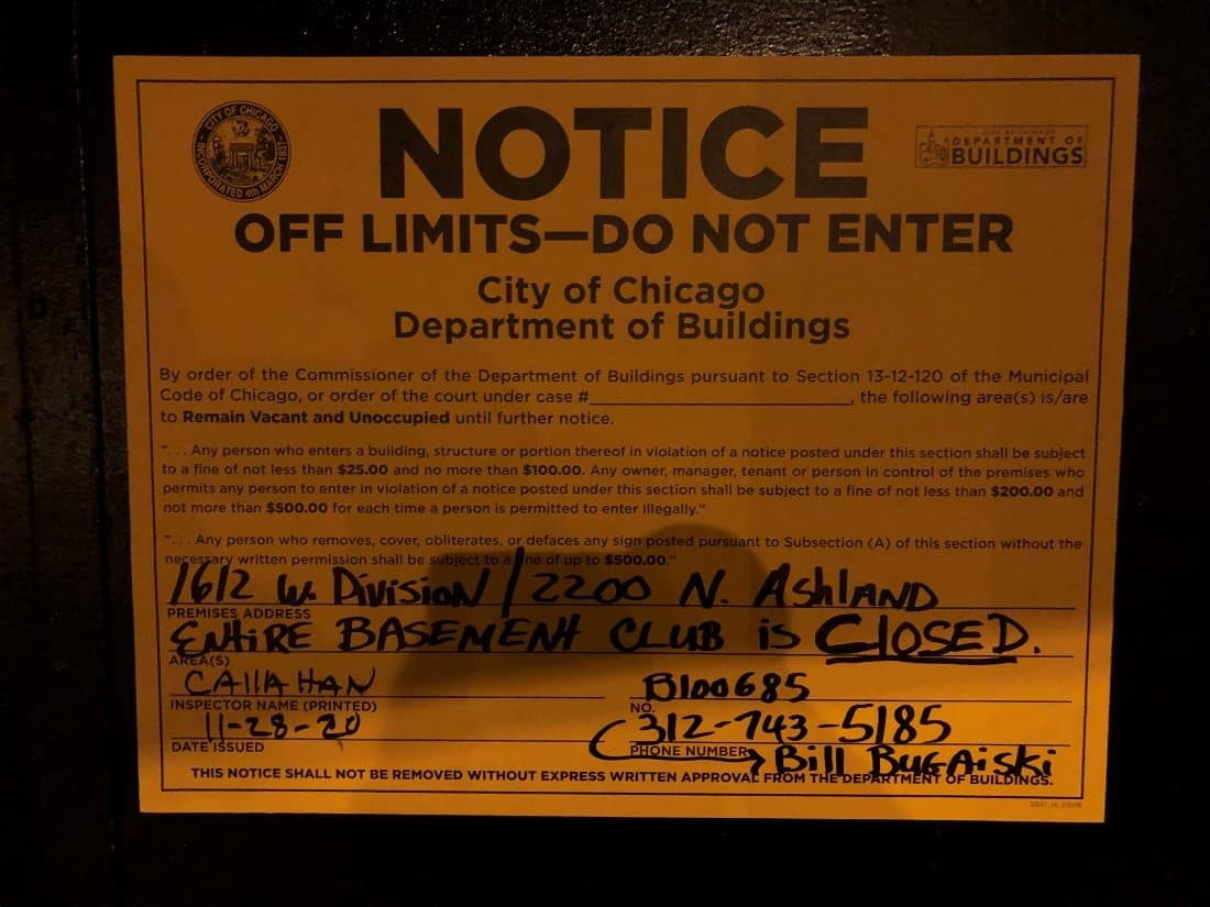 The Vault / All Access fue citado por una supuesta fiesta ilegal en Wicker Park el 29 de noviembre en la cual autoridades dicen que hubo cientos de personas. Nueve citaciones por violar las regulaciones COVID-19 (sobre capacidad en interiores, sin distanciamiento social, sin máscaras), no tener las licencias comerciales.