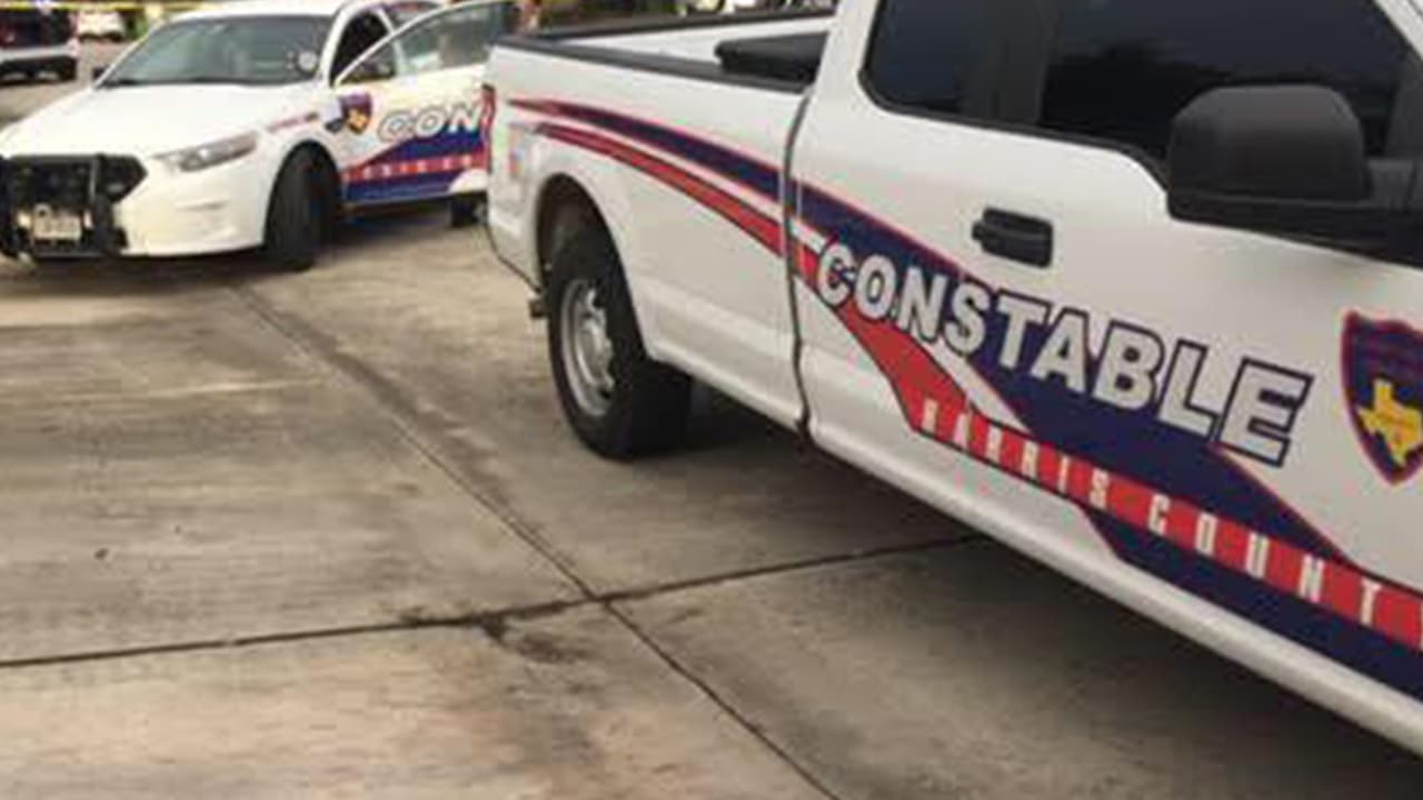 Los agentes atendieron una llamada para verificar el bienestar de una mujer mayor, a solicitud de un familiar que vive fuera de la ciudad y estaba preocupado.