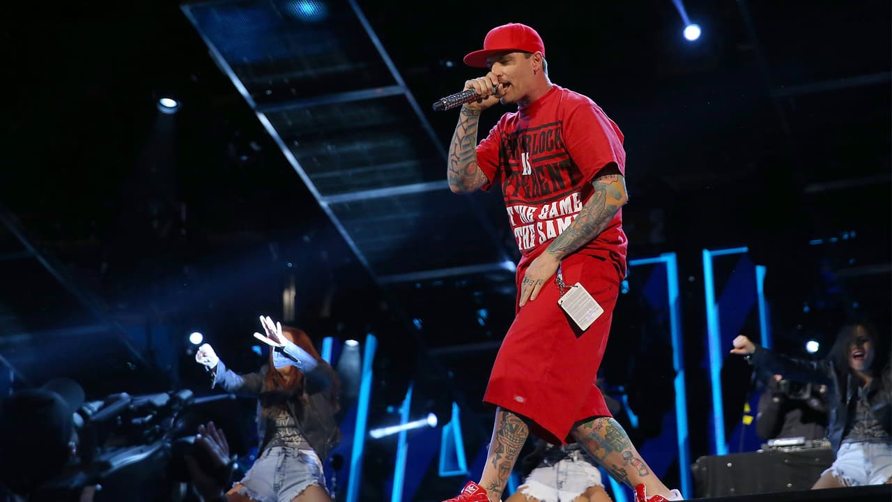 <b>I Love the 90s Tour</b>
<br>Prepárate para retroceder en el tiempo y revivir la magia de los 90 con el “I Love the 90s”, donde se presentarán tres artistas icónicos que definieron una generación: Vanilla Ice, Rob Base y Montell Jordan. Este evento combina nostálgia y ambiente festivo para crear una noche de puro entretenimiento.
<br>
<br>El concierto será el
<b>18 de octubre</b> a partir de las 7:00 p.m., en el Veterans Memorial Coliseum.