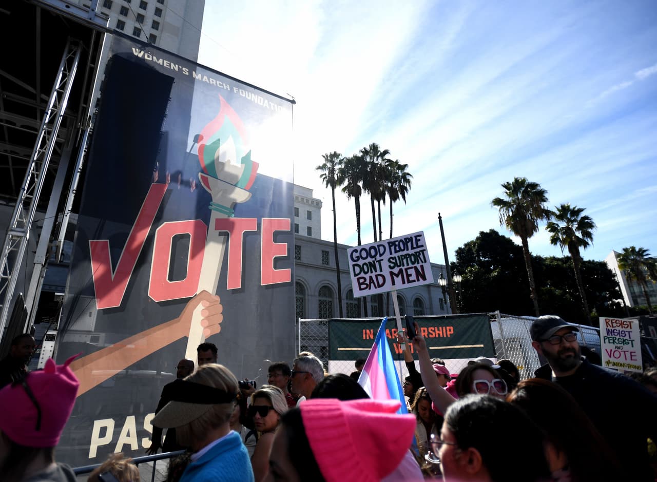 Y para promover la participación femenina en la toma de decisiones políticas.