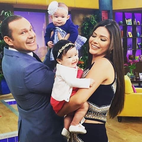 Baby Giulietta y Baby Michelle son las princesas de casita. (17 de octubre)