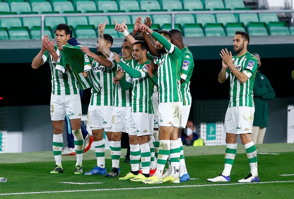Fekir (70’) y Jiménez (75’) marcaron los tantos que definieron el cotejo. Lainez salió al 66’ y Guardado participó todo el encuentro. En sus siguientes compromisos, Betis visitará al Elche y Levante recibirá al Huesca.
