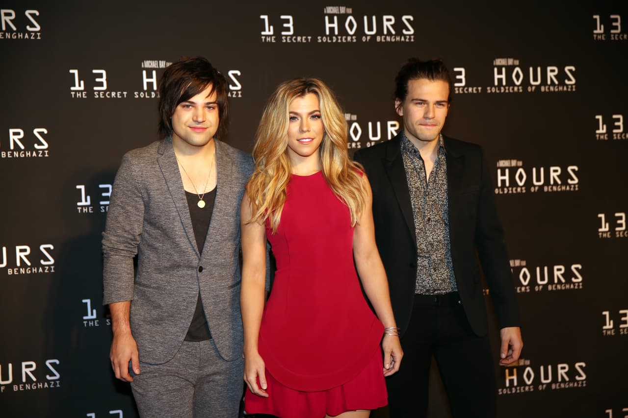 Película se proyectó en el AT&T Stadium en Arlington ante más de 25 mil espectadores