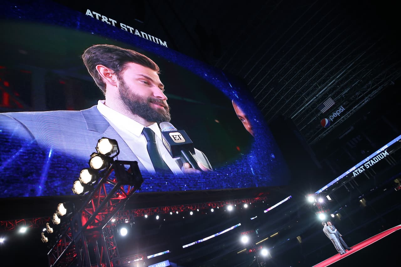 Película se proyectó en el AT&T Stadium en Arlington ante más de 25 mil espectadores