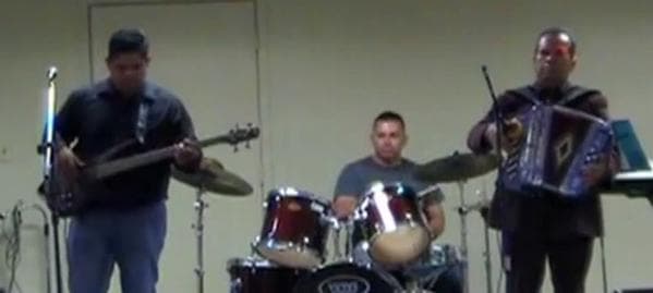 Radioescuchas del show enviaron fotos con sus abuelos.