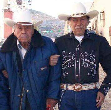 Radioescuchas del show enviaron fotos con sus abuelos.