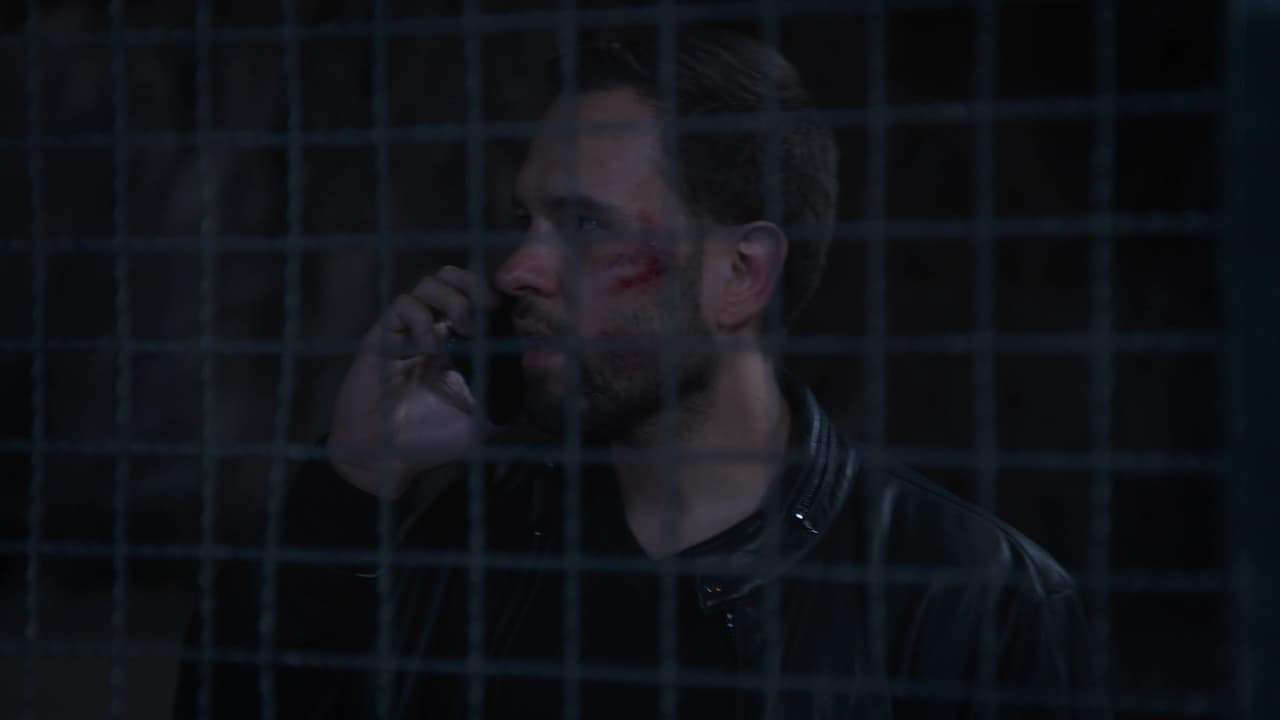 Álvaro es el empleado de las Joyerías Gothier que ha estado acosando a Alejandro y que sabe todo de la relación que este tiene con Miguel Terranova.