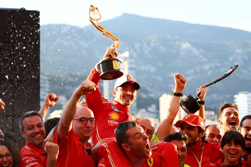 Charles Leclerc se adjudica antorcha olímpica tras ganar en Mónaco