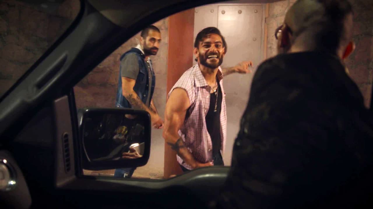 Mientras, 'El Ciego' y sus hombres se encontraban en una guerra sin tregua contra 'El Gringo'. Esa rivalidad convertiría a Alejandra en víctima.