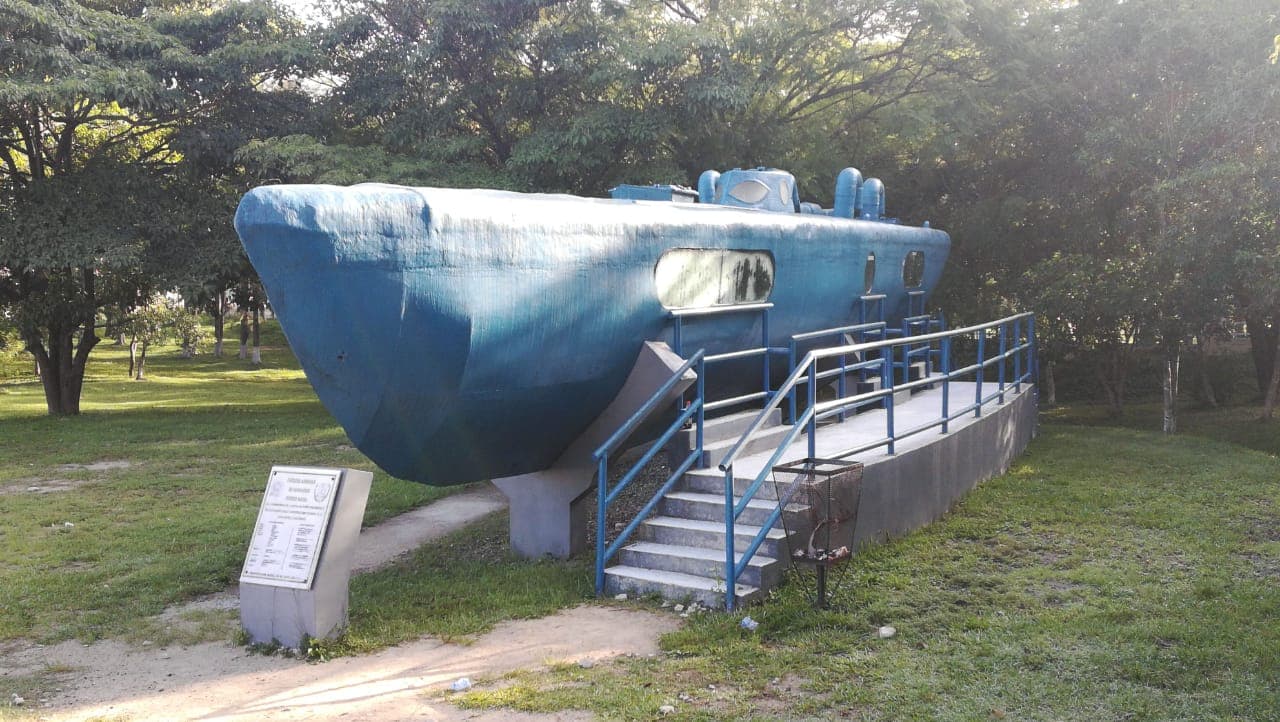 En este narcosubmarino fue detenido el colombiano Jaime Valencia. Ahora, él está preso en Estados Unidos y la embarcación se exhibe en Honduras.
