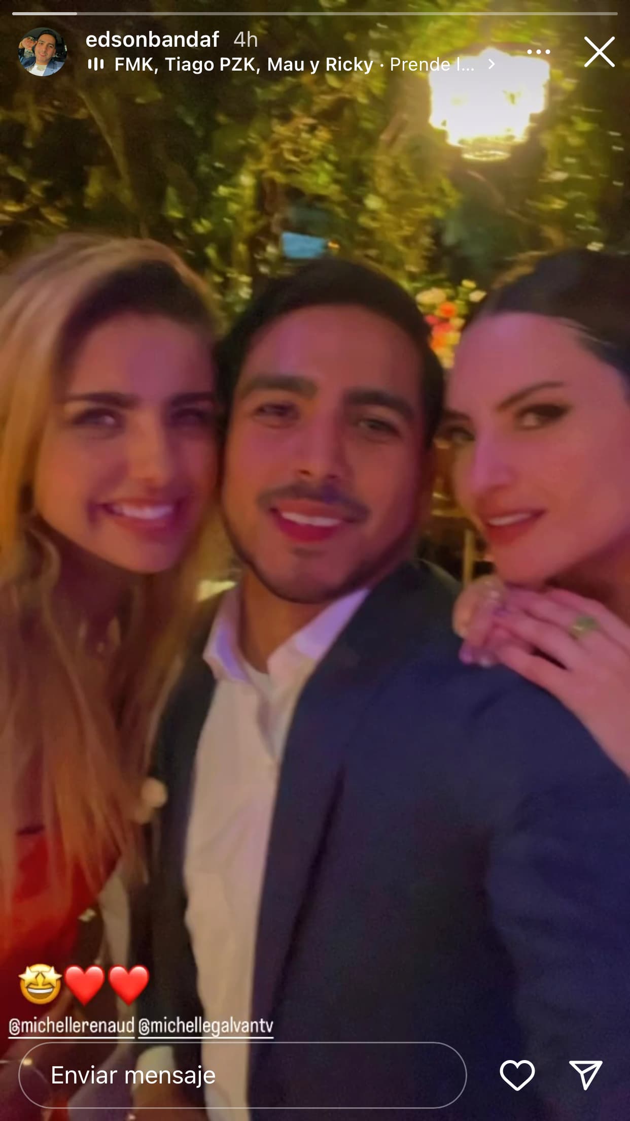 "Tenemos cuatro años juntos, mis papás y mis hermanos no conocían a los hijos de Carlos; mi papá y mis hermanos no conocían a la mamá de Carlos, no conocían a los hermanos de Carlos". En la foto aparece Edson Banda, hermano de la recién casada.
<br>