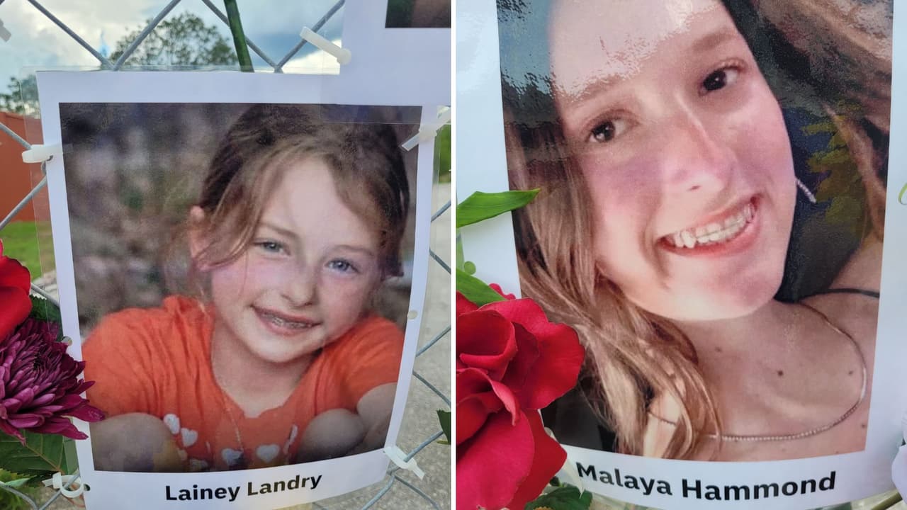 En la reja de un lote junto al río se colocaron las imágenes de las víctimas mortales y de las personas que aún no han sido encontradas.
<br>