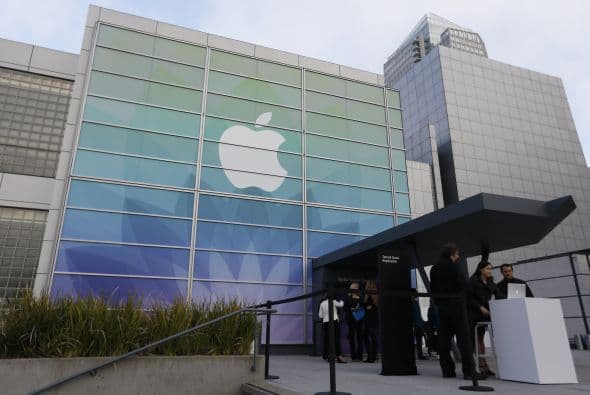 Terminó la espera y Apple por fin dio a conocer los datos oficiales de su nuevo Watch.