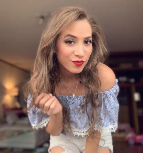 Pero más allá de esto, Naidelyn Navarrete es una madre de familia. Así es, la actriz que toda una generación vió de niña creció y tiene su propio hogar.