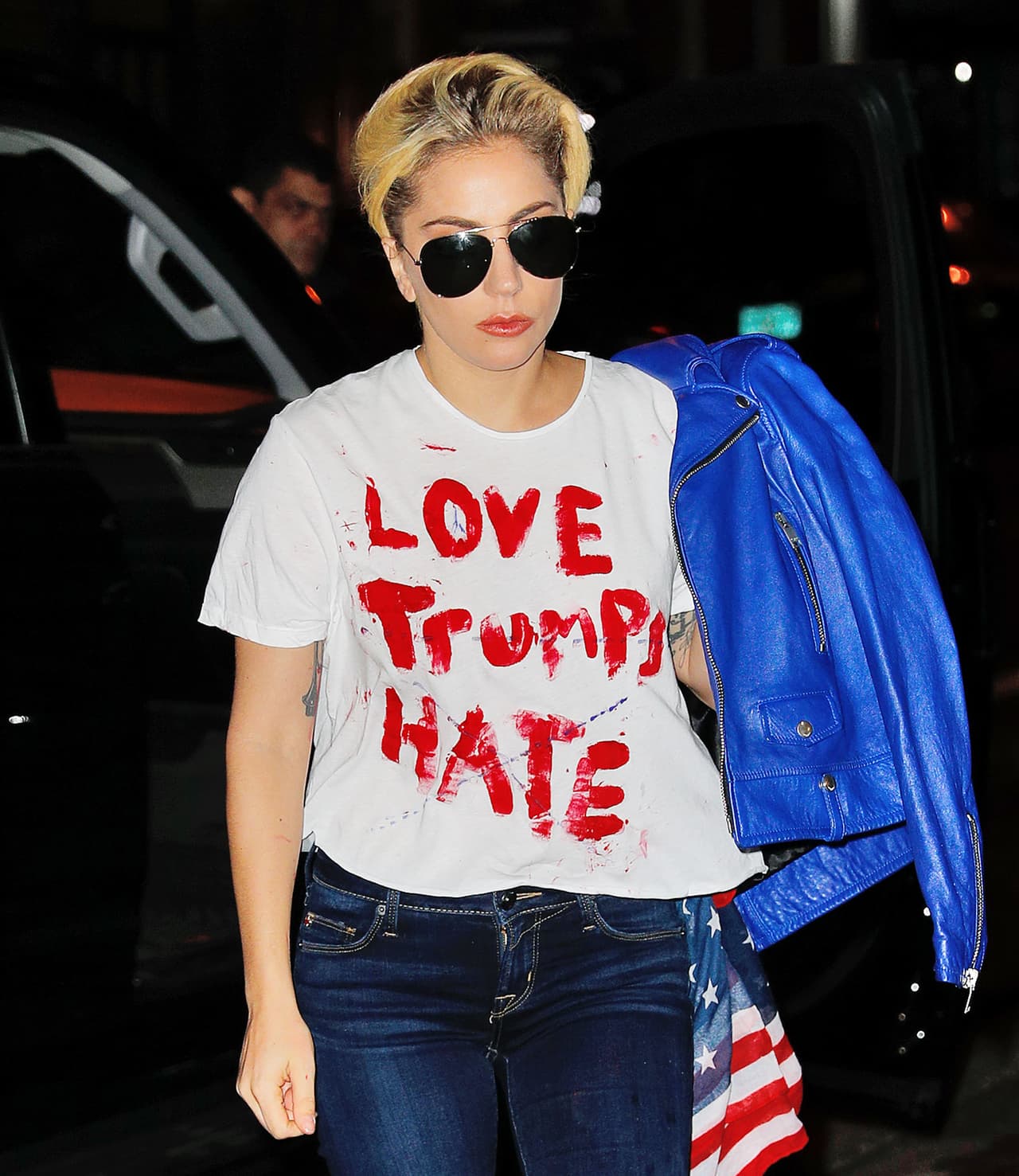 Dejando muy en claro que el poder del amor es más fuerte que el odio en todas sus expresiones.