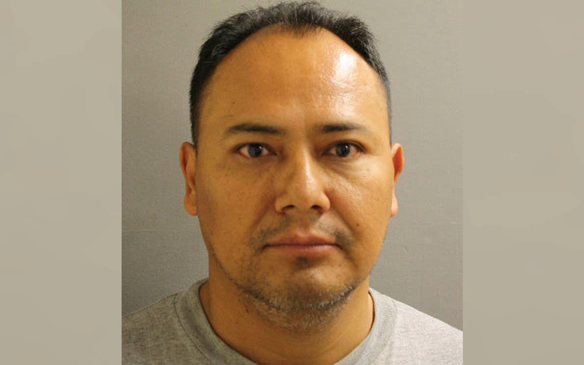 Mauricio Orlando Mendoza, de 37 años, enfrenta cargos de asalto sexual agravado.